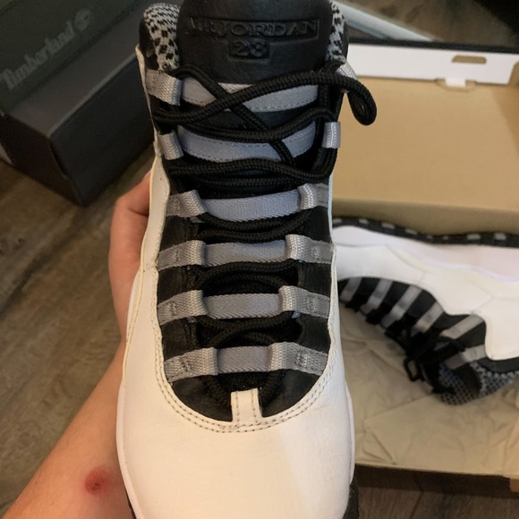 Jordan Steel 10 - Picture 2 of 5